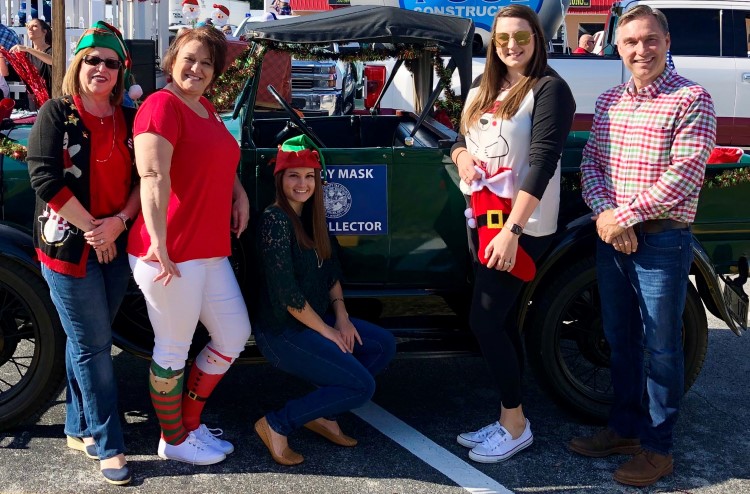 Photo from Lake Panasoffkee's Annual Christmas Parade